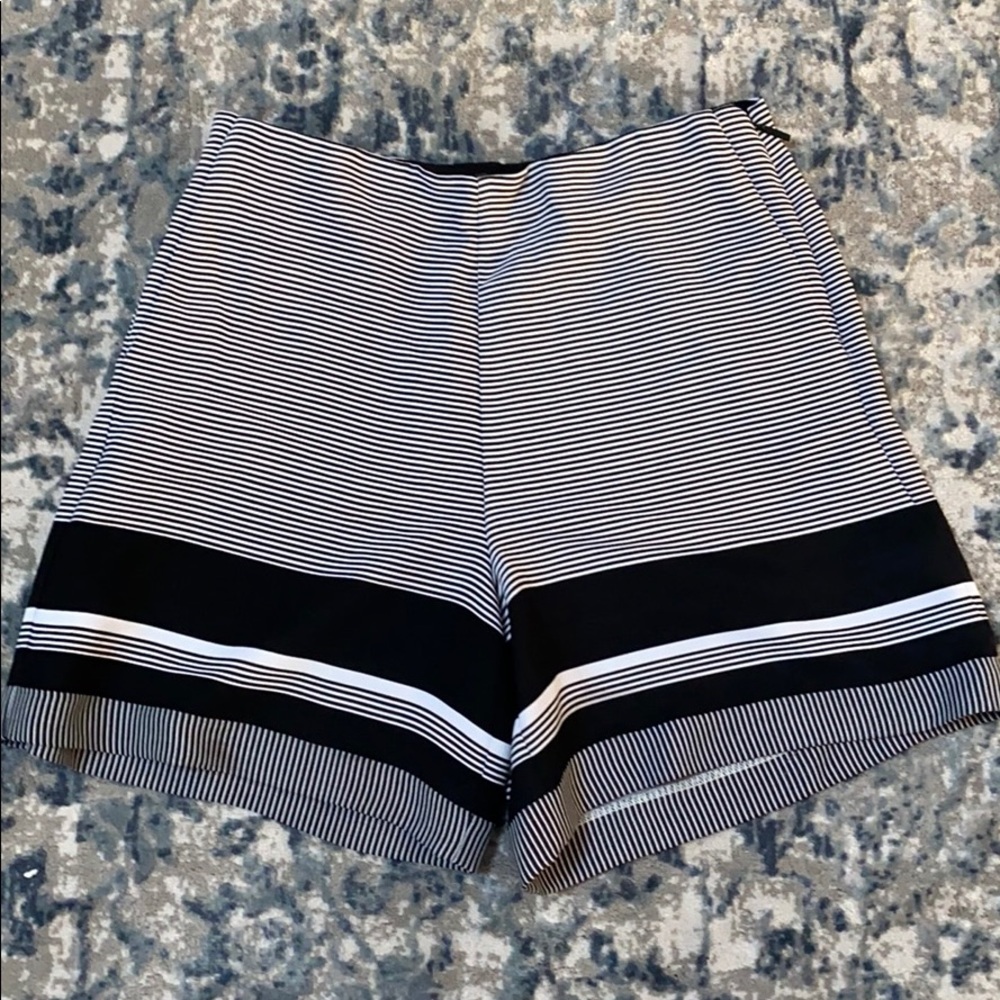 Armani exchange shorts !